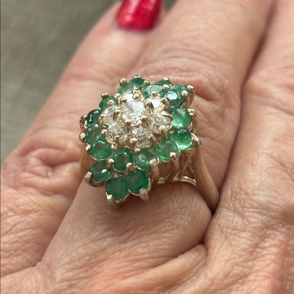 Vintage Sterling Silver Emerald CZ Cluster Cocktail Ring